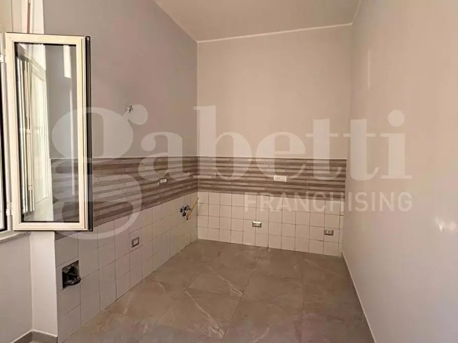 Immagine 4 di Appartamento in vendita  in Via EMANUELE GIANTURCO a Napoli