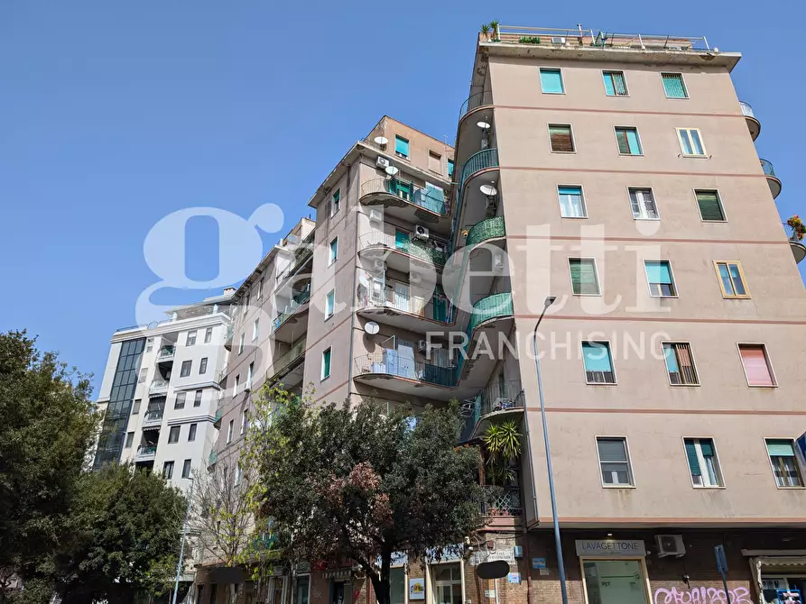 Immagine 1 di Appartamento in vendita  in Piazza della LibertÃ  a Foggia