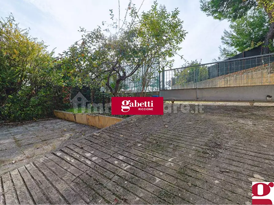 Immagine 16 di Appartamento in vendita  in Viale CASOLI a Riccione