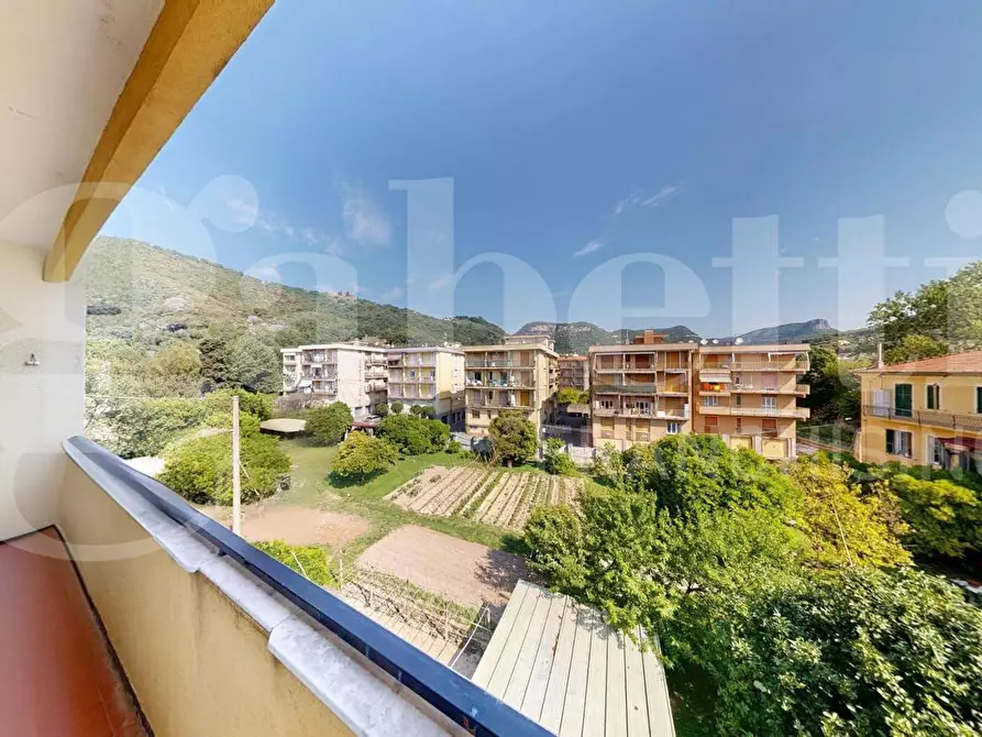 Immagine 3 di Appartamento in vendita  in Vico Melogno a Finale Ligure
