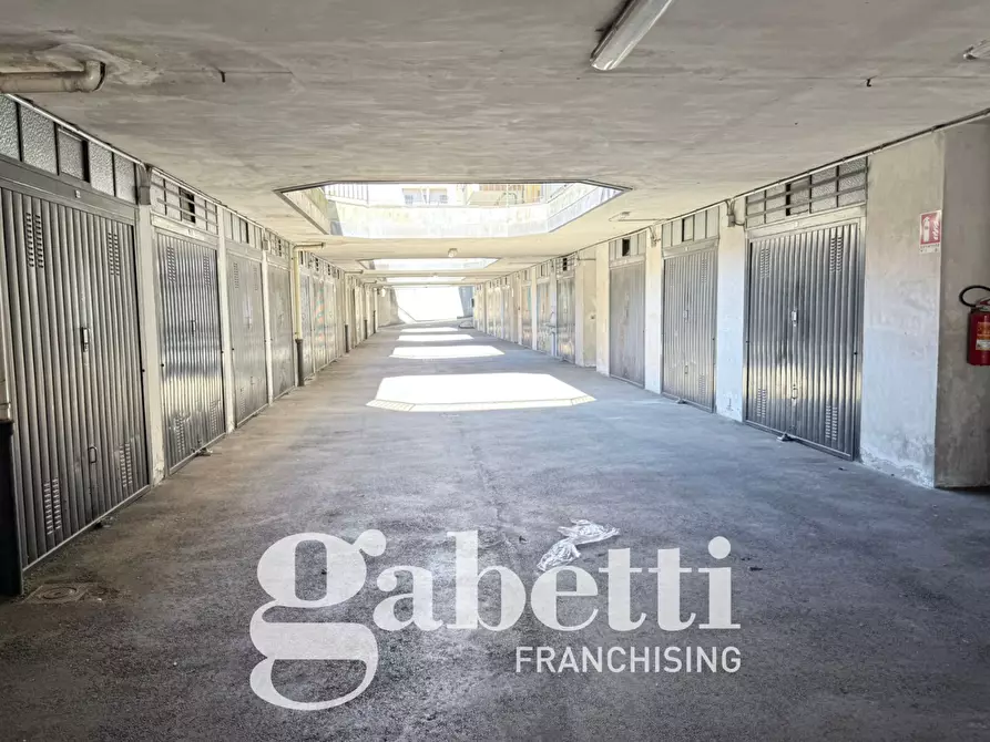 Immagine 39 di Appartamento in vendita  in Via Luzzatti, 29 a Torino