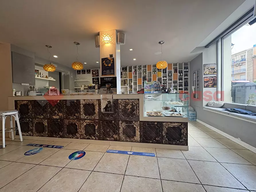 Immagine 17 di Negozio in vendita  in Piazza FONTANA VECCHIA, 8 a Terracina