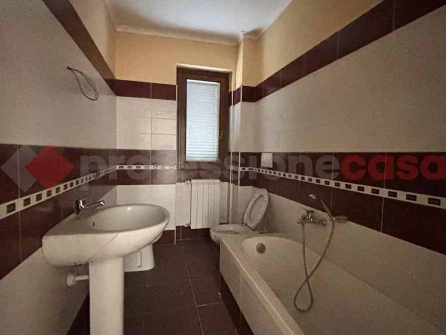 Immagine 8 di Appartamento in vendita  in Via Aldo moro, 10 a Alatri