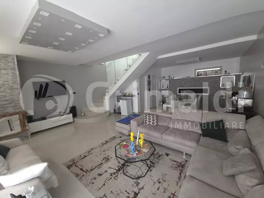 Immagine 23 di Casa bifamiliare in vendita  in Via Conca D'Oro a Messina