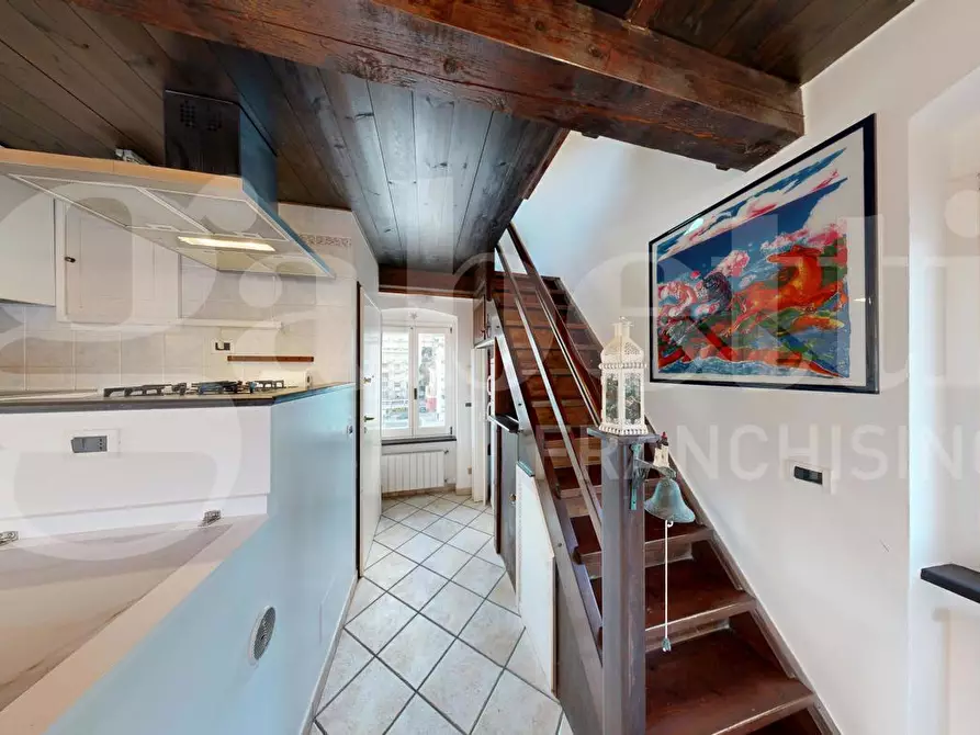 Immagine 25 di Appartamento in vendita  in Via Pertica a Finale Ligure