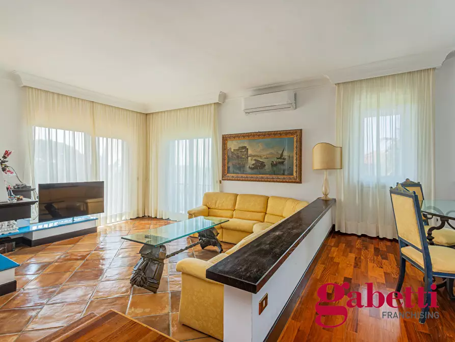 Immagine 6 di Villa in vendita  in Via Montenuovo Licola Patria, 138 a Pozzuoli