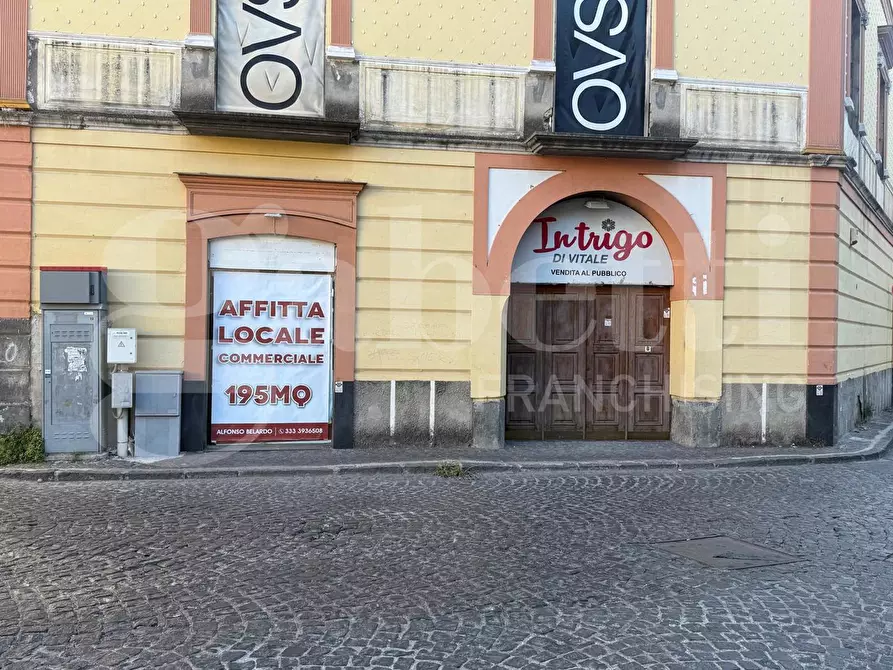 Immagine 1 di Negozio in affitto  in Piazza Riscatto a Frattamaggiore