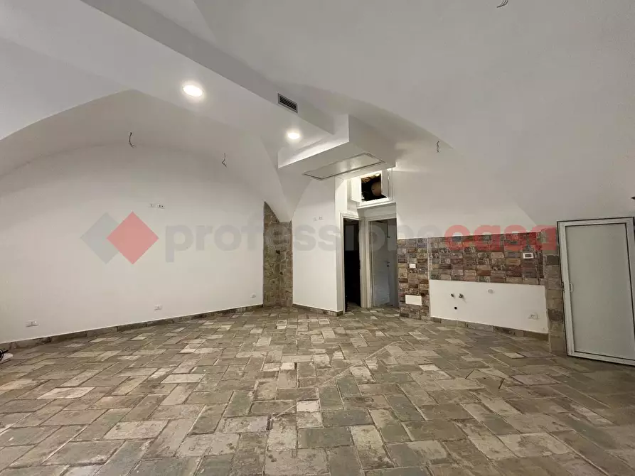 Immagine 25 di Negozio in vendita  in Via moele tosi, 2 a Paliano