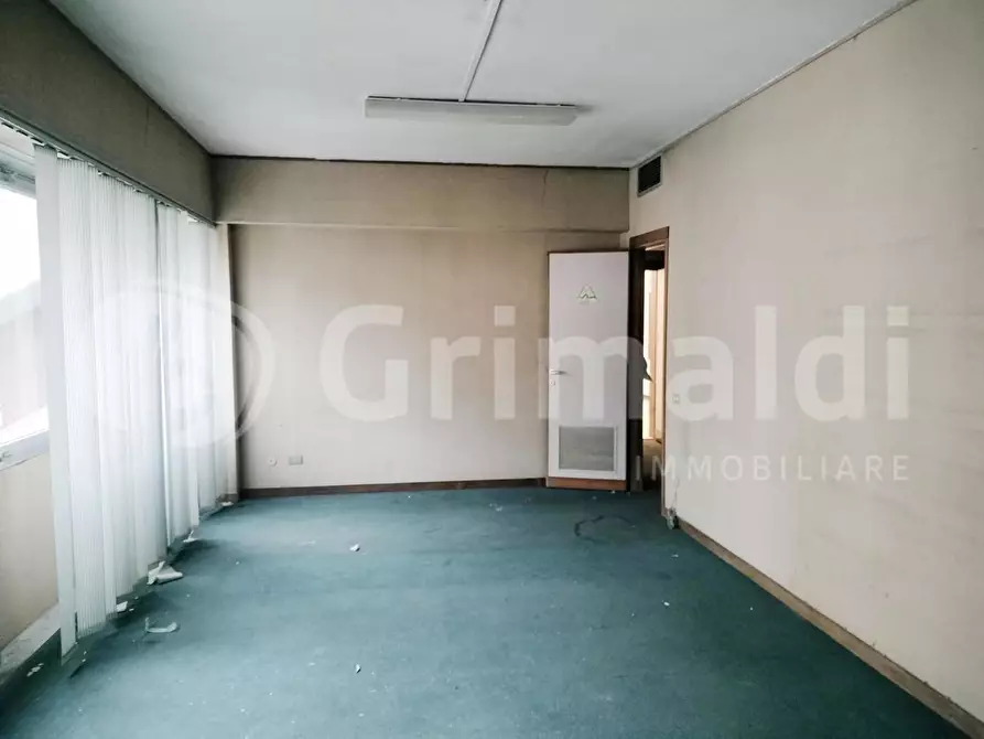 Immagine 7 di Ufficio in vendita  in Via MARINA VECCHIA, 1 a Massa