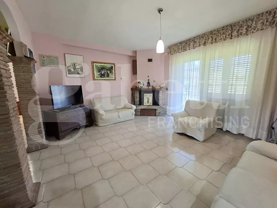 Immagine 15 di Casa indipendente in vendita  in LocalitÃ  Collepiano, 52 a Balsorano