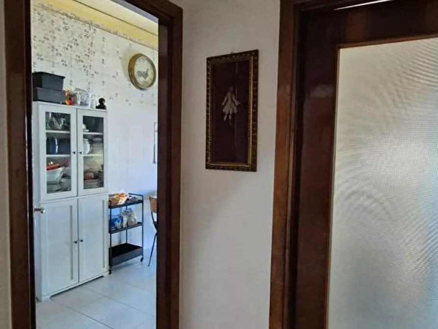 Immagine 32 di Appartamento in vendita  in Piazza Enrico De Nicola, 5 a Torre Annunziata