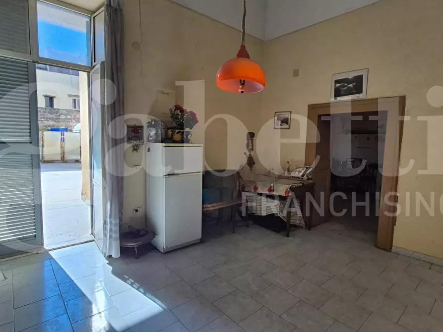 Immagine 21 di Appartamento in vendita  in Piazza Ernesto Cesaro, 13 a Torre Annunziata