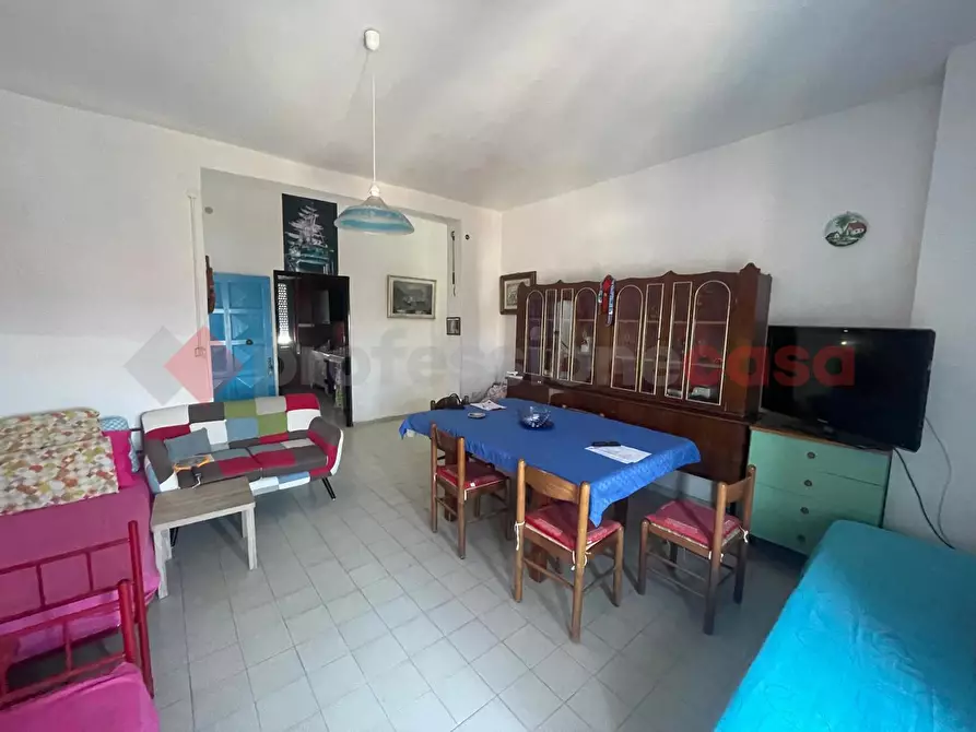 Immagine 11 di Appartamento in vendita  in Via Domiziana a Mondragone