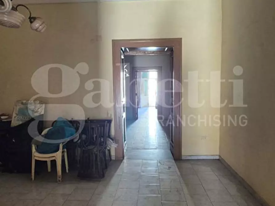 Immagine 28 di Appartamento in vendita  in Piazza Ernesto Cesaro, 13 a Torre Annunziata