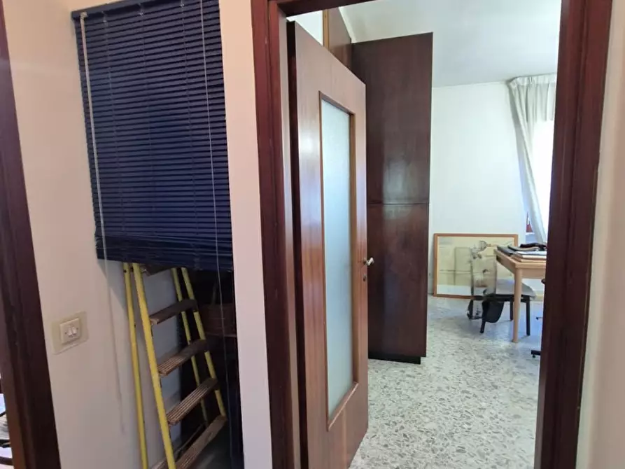 Immagine 14 di Appartamento in vendita  in Via Caravelli, 36 a Torre Annunziata