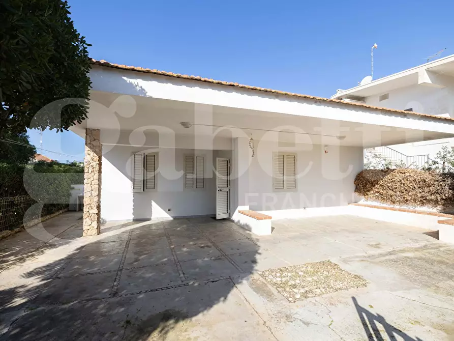 Immagine 3 di Casa bifamiliare in vendita  in Viale della Giustizia, 5 a Scicli