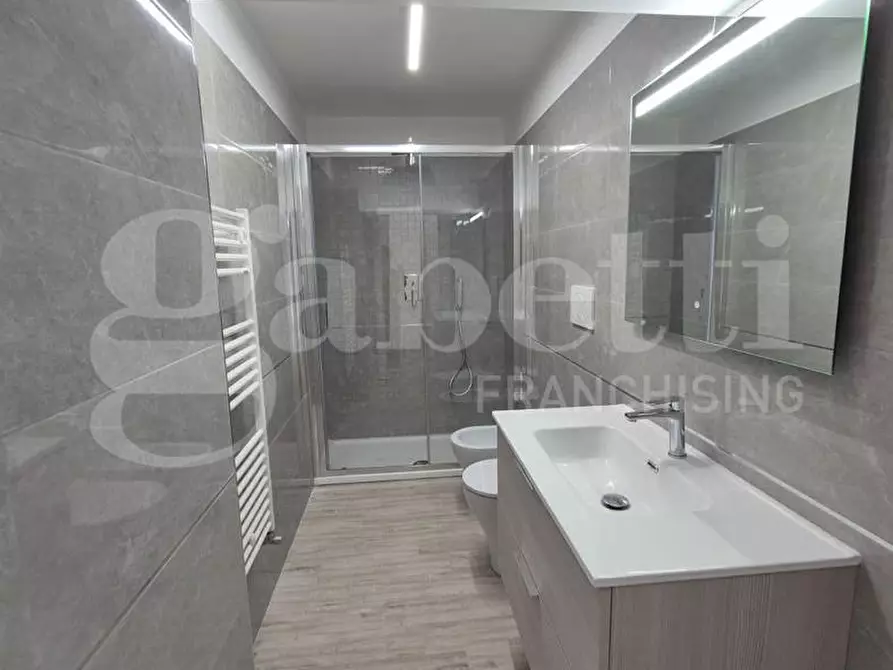 Immagine 15 di Appartamento in vendita  in Largo Cuparella, 15 a Torre Annunziata