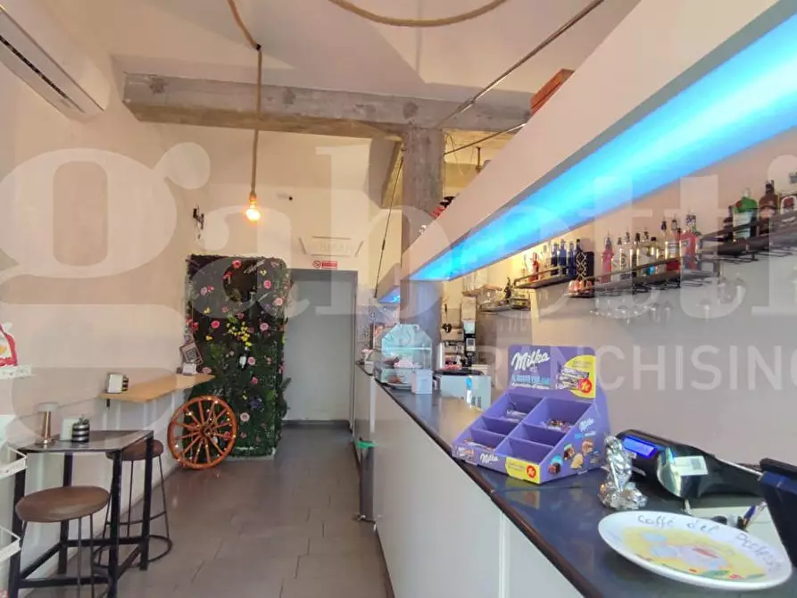 Immagine 4 di Bar / Ristorante in vendita  in Via GINO ALFANI, 29 a Torre Annunziata