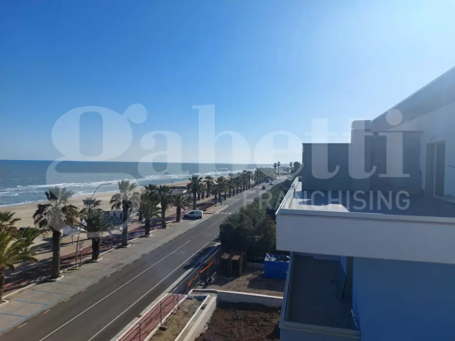 Immagine 14 di Attico in vendita  in Via Lungomare Sirena, 618 a Tortoreto