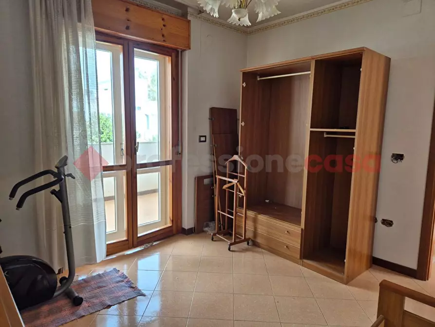 Immagine 26 di Villa in vendita  in Piazza DELLE ORCHIDEE, 18 a Brindisi