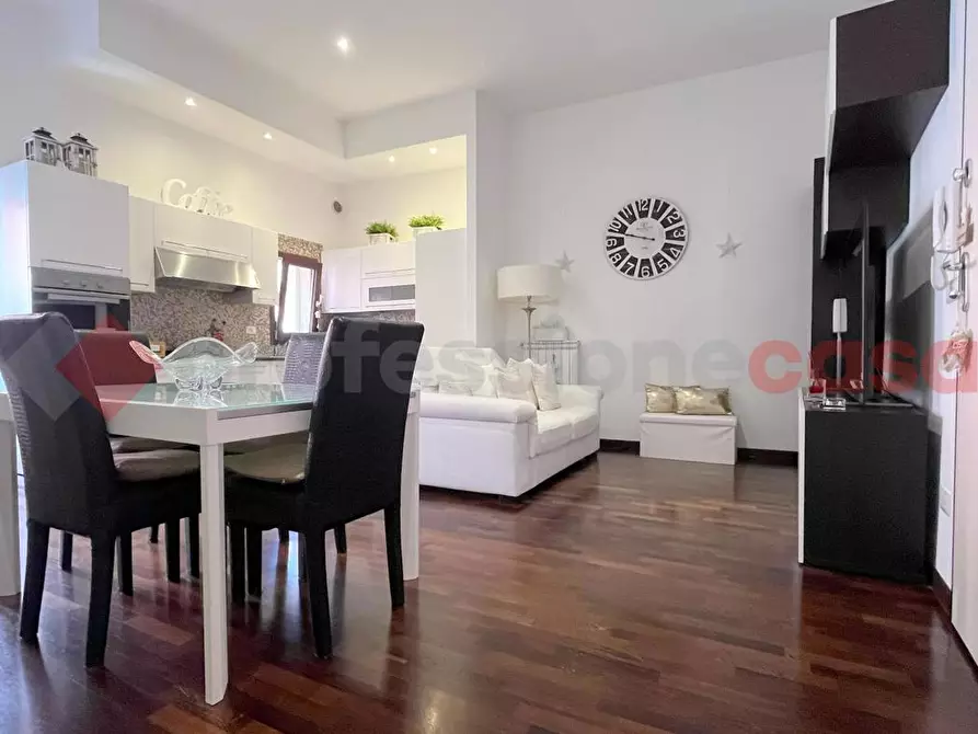 Immagine 1 di Appartamento in vendita  in Via INSANGUINE a Monopoli