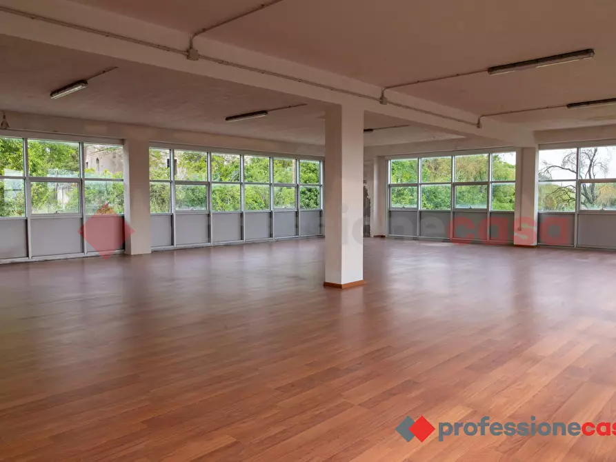 Immagine 1 di Negozio in affitto  in Via san francesco, snc a Anagni