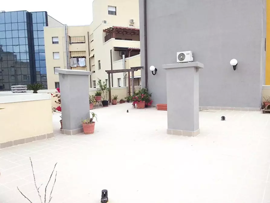 Immagine 4 di Attico in vendita  in Piazza G.B.TEDESCO, 6 a Taranto