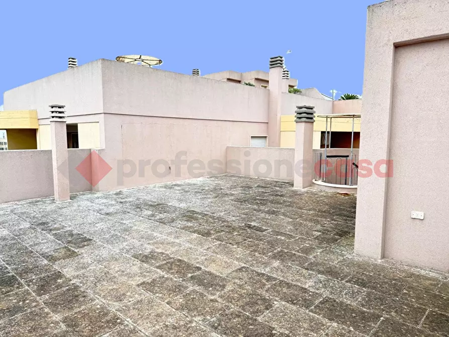 Immagine 10 di Attico in vendita  in Via PESCE a Monopoli