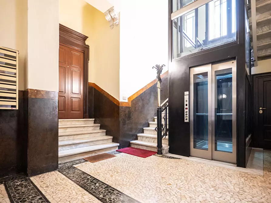 Immagine 34 di Appartamento in vendita  in Via Volterra, 7 a Milano