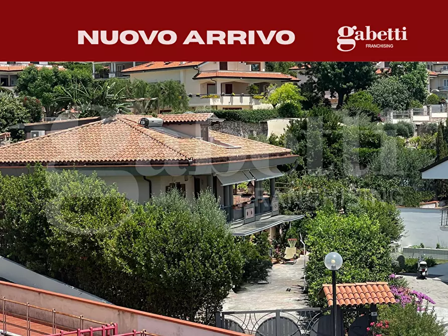 Immagine 1 di Casa trifamiliare in vendita  in Via San Remigio Paone, 10 a Formia