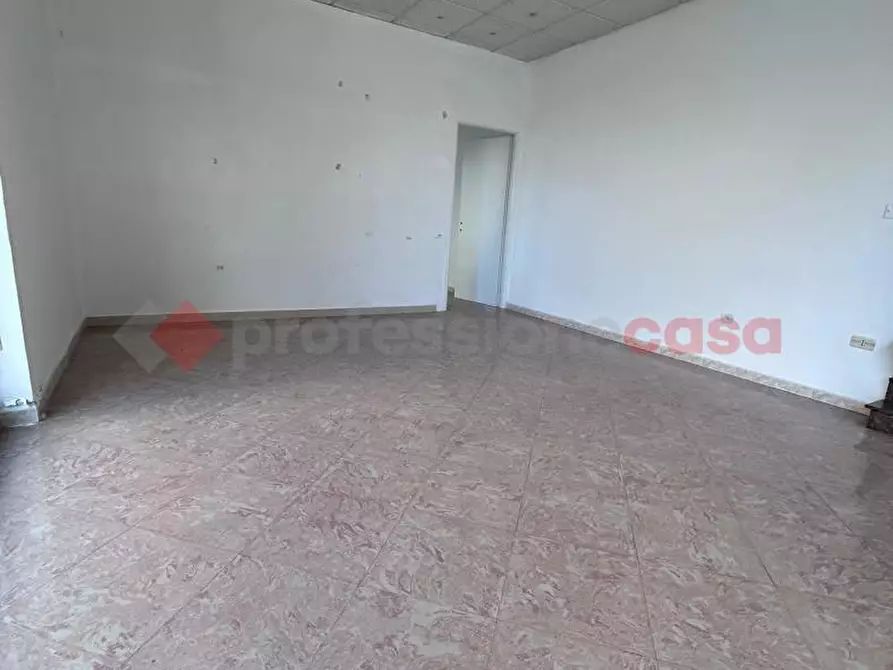 Immagine 17 di Negozio in vendita  in Via Antonio Fogazzaro, 24 a Ostuni