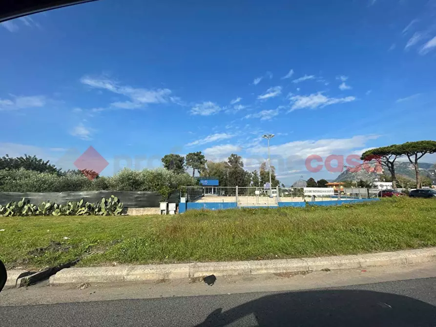 Immagine 31 di Negozio in affitto  in Via PONTINA, 148 a Terracina