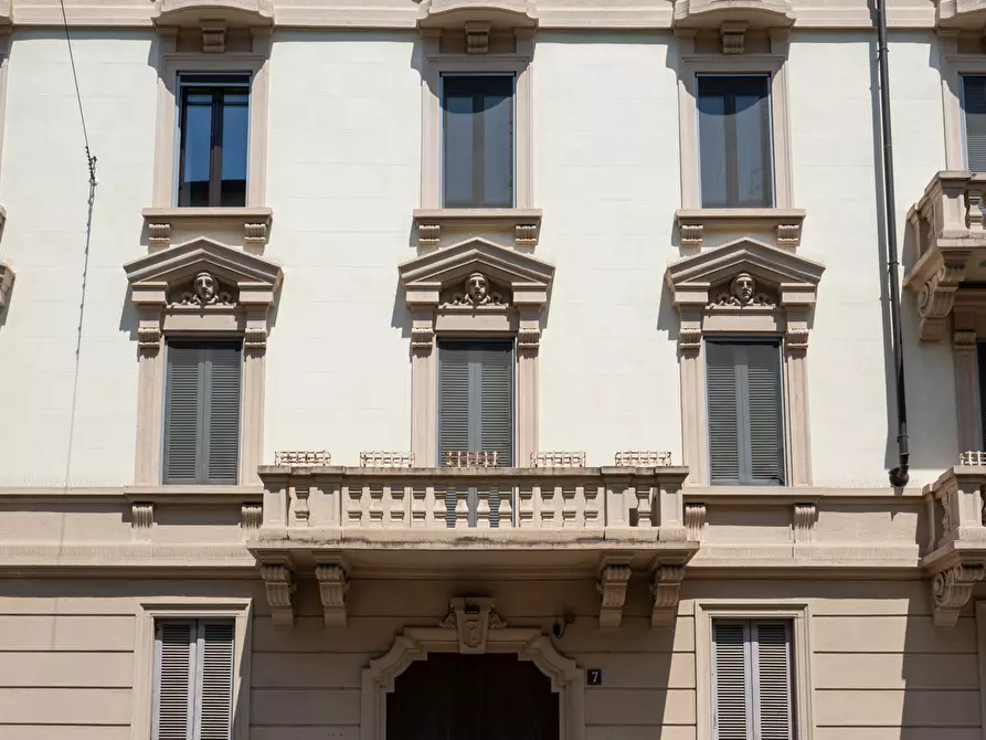 Immagine 39 di Appartamento in vendita  in Via Volterra, 7 a Milano
