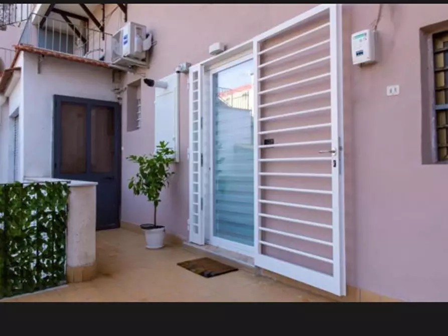 Immagine 2 di Appartamento in affitto  in Via Regina Elena, 2 a Torre Annunziata