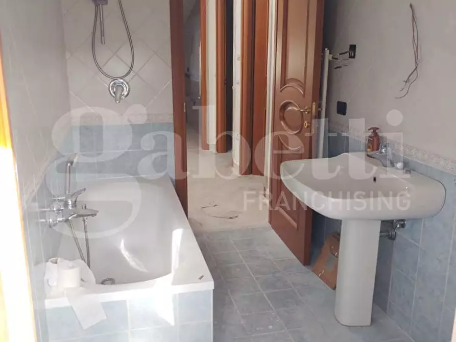 Immagine 22 di Attico in vendita  in Via Borsellino a Succivo