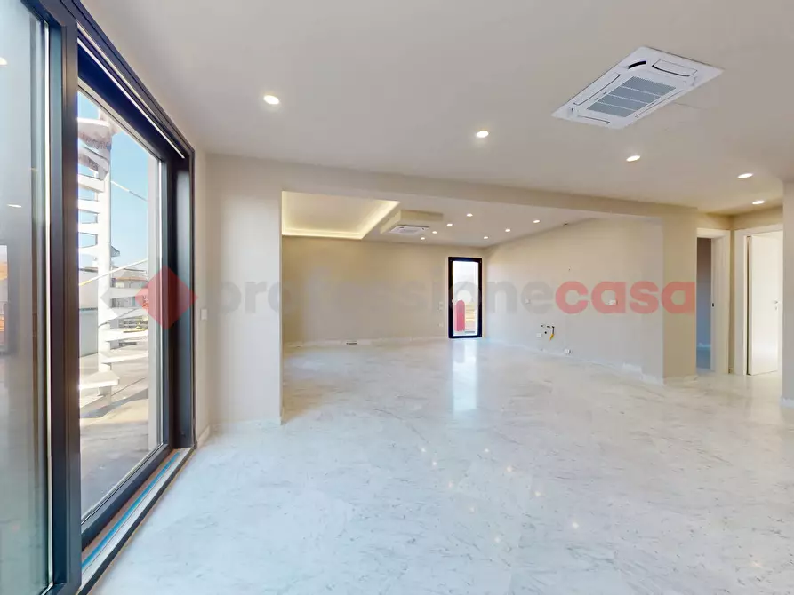 Immagine 12 di Attico in vendita  in Via Giuseppe Mazzini, 104 a Viareggio
