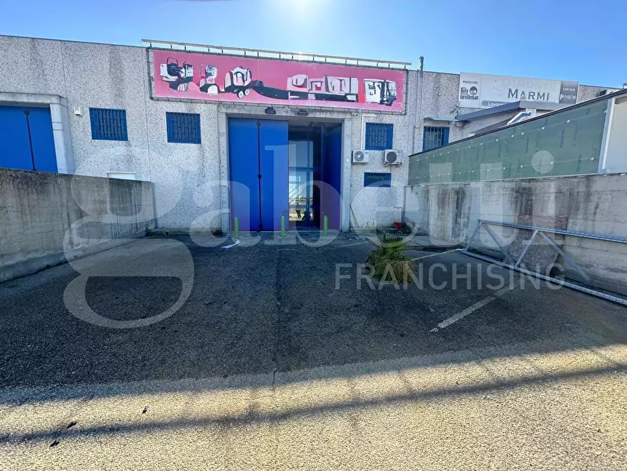 Immagine 3 di Capannone industriale in vendita  in Via Mauro ContÃ² a Bisceglie