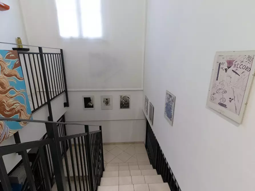 Immagine 17 di Negozio in vendita  in Via della Pietra, 10/A a Bologna