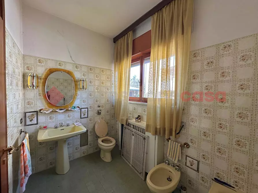 Immagine 36 di Villa in vendita  in Via Delle Robinie a Opera