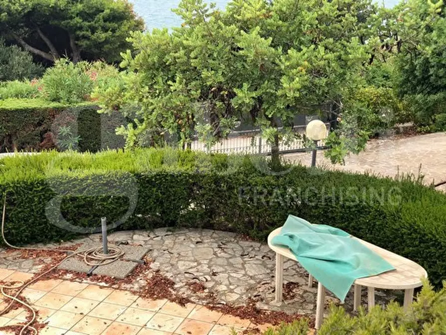 Immagine 36 di Villa in vendita  in Via FLACCA, KM 25.200 a Gaeta