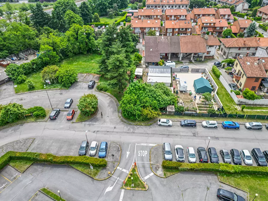 Immagine 8 di Terreno residenziale in vendita  in Via Ghiringhella, 13 a Agrate Brianza