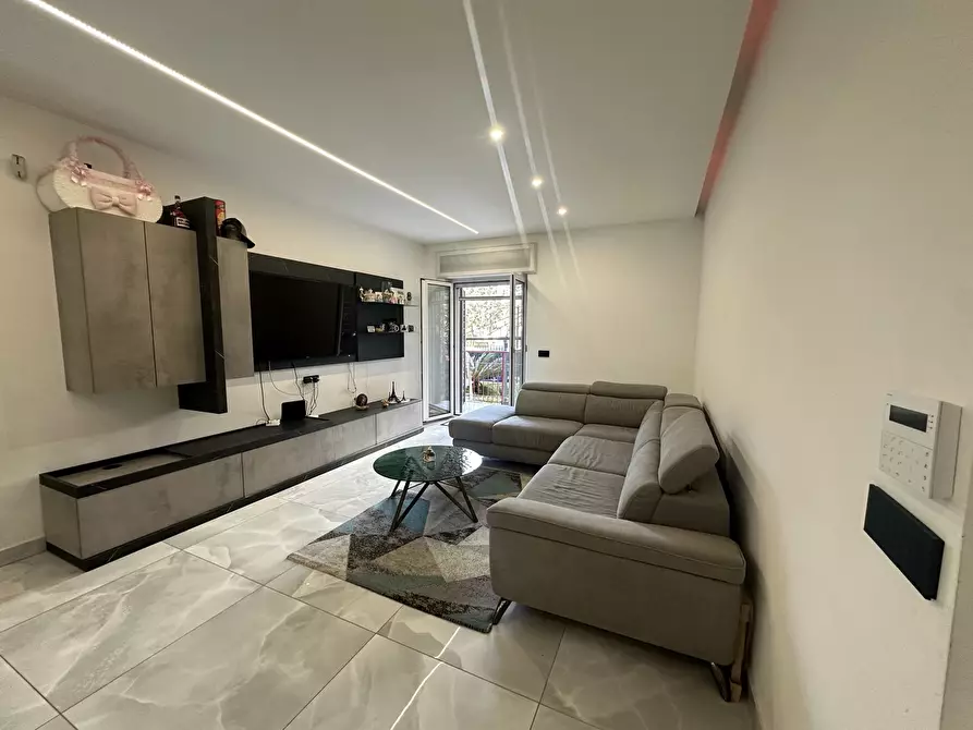 Immagine 1 di Appartamento in vendita  in Viale dei pini, 19 a Casalnuovo Di Napoli