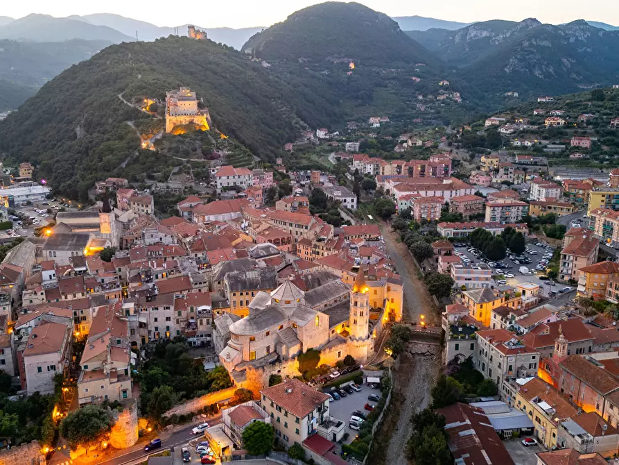 Immagine 17 di Appartamento in vendita  in Via Del Cigno a Finale Ligure