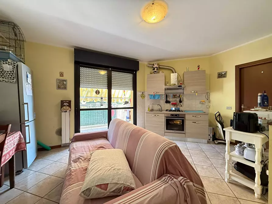 Immagine 4 di Appartamento in vendita  in Via Parini, 7 a Rovato
