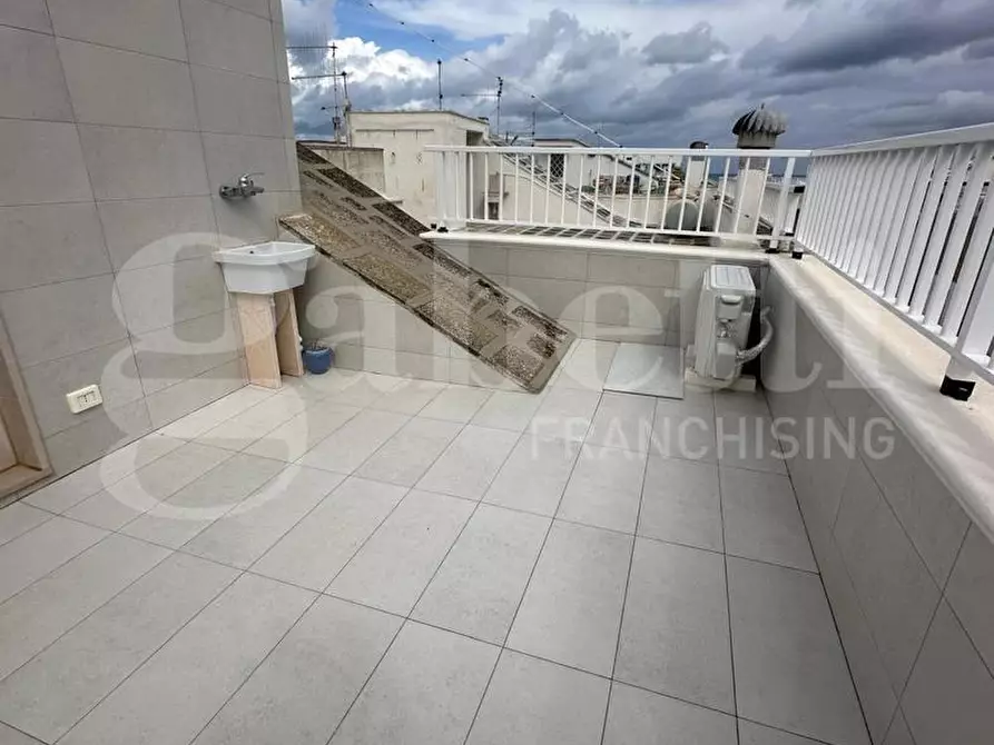 Immagine 19 di Casa indipendente in vendita  in Viale Eliseo de Loduno a Ostuni