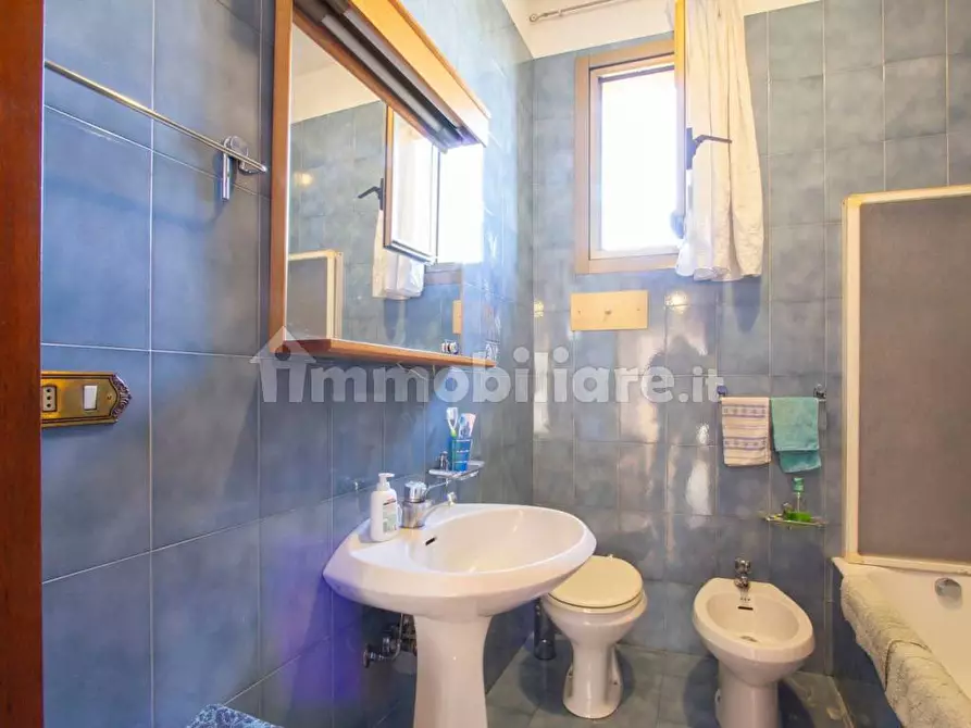 Immagine 33 di Appartamento in vendita  in Via Cavour, 146 a Senago