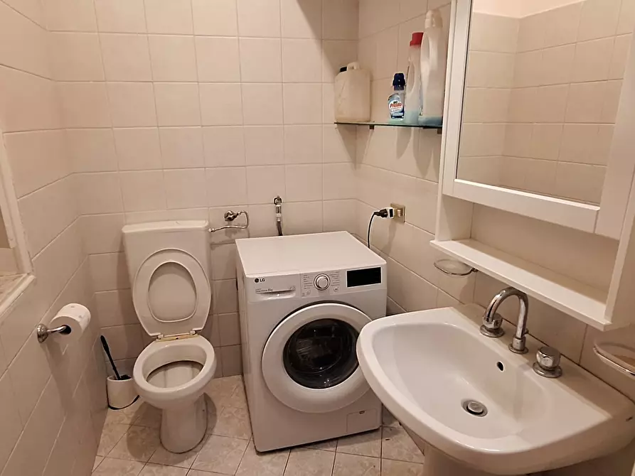 Immagine 15 di Appartamento in affitto  in Via C.Battisti, 229 a Messina