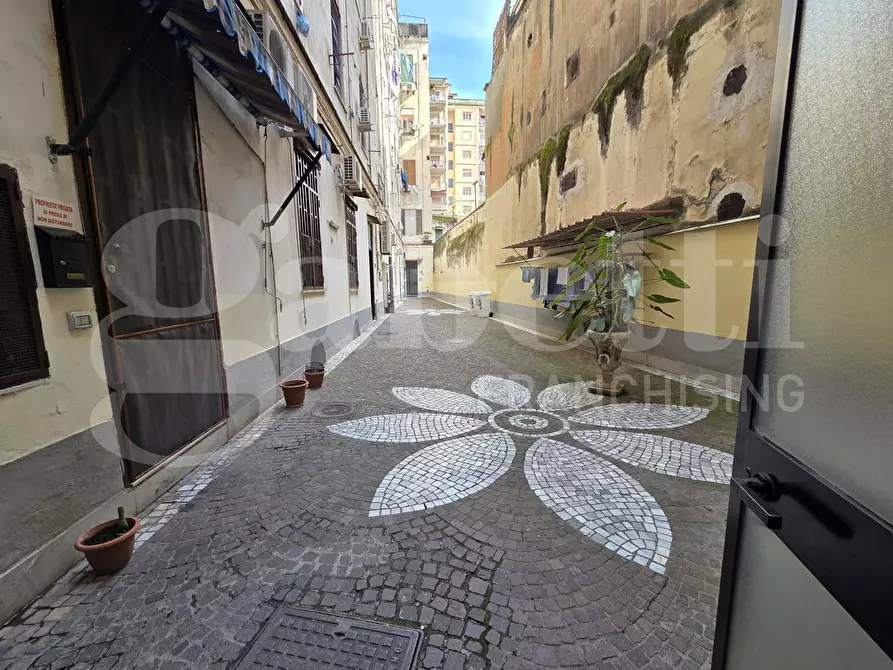 Immagine 5 di Appartamento in vendita  in Corso giuseppe garibaldi a Napoli