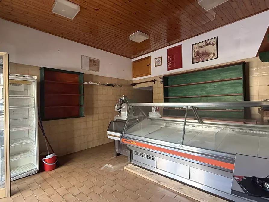 Immagine 3 di Negozio in affitto  in Via Pietro sterbini, 74 a Vico Nel Lazio
