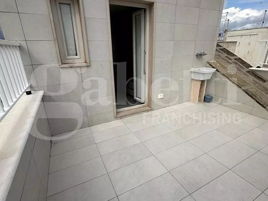 Immagine 20 di Casa indipendente in vendita  in Viale Eliseo de Loduno a Ostuni